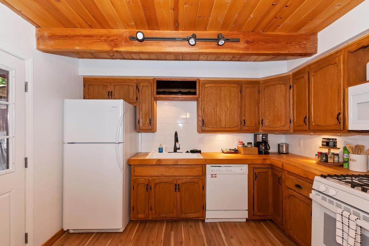 Summit Happy Cabin With Hot Tub! High Speed Ev Hookup, Close To Slopes Биг Беър Лейк Екстериор снимка